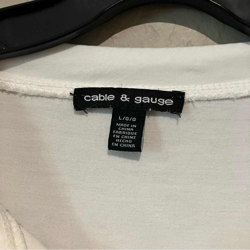 Cable & Gauge White and Black Floral Ruffle Boho Top Tank Size Large - Picture 7 of 13